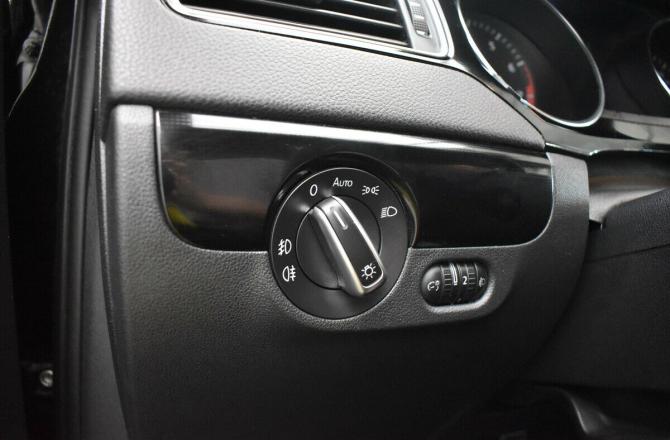 Volkswagen Jetta VI Рестайлинг с пробегом 2018 года, цена 1 395 000 рублей, 156692 км, седан, Автокод Объявления