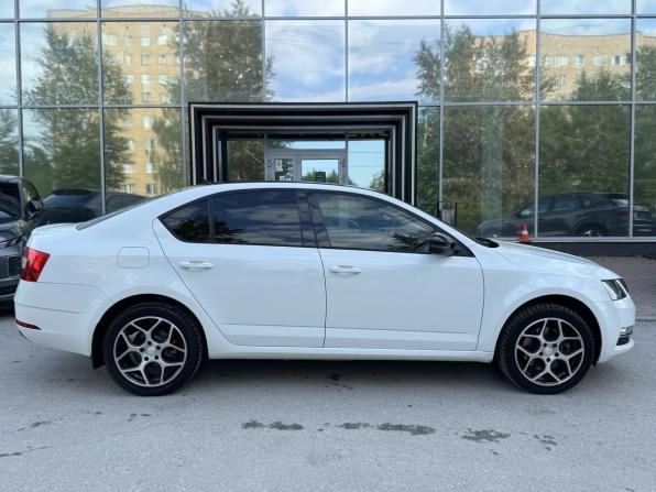 Skoda Octavia III (A7) Рестайлинг с пробегом 2018 года, цена 2 200 000 рублей, 74177 км, лифтбек, Автокод Объявления