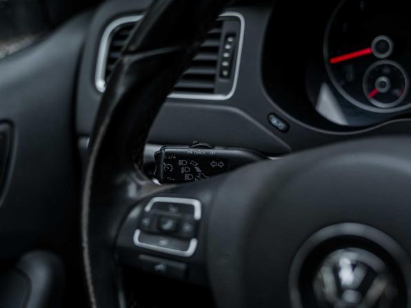 Volkswagen Jetta VI с пробегом 2014 года, цена 850 000 рублей, 215967 км, седан, Автокод Объявления