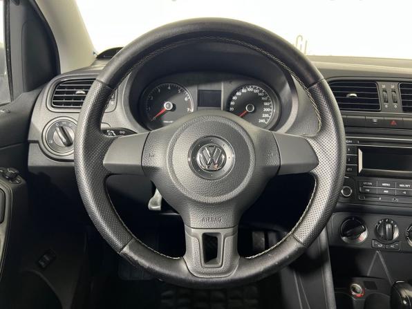 Volkswagen Polo V с пробегом 2014 года, цена 759 000 рублей, 204650 км, седан, Автокод Объявления