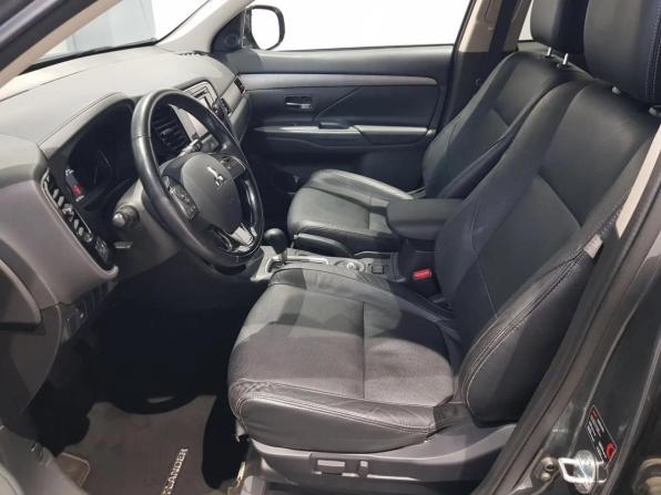 Mitsubishi Outlander III Рестайлинг 2 с пробегом 2015 года, цена 2 099 000 рублей, 57339 км, внедорожник, Автокод Объявления