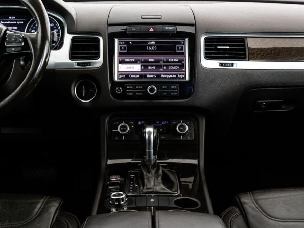 Volkswagen Touareg II с пробегом 2012 года, цена 1 699 000 рублей, 294054 км, внедорожник, Автокод Объявления