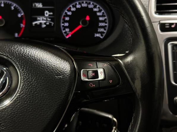Volkswagen Polo V Рестайлинг с пробегом 2019 года, цена 1 130 000 рублей, 143736 км, седан, Автокод Объявления