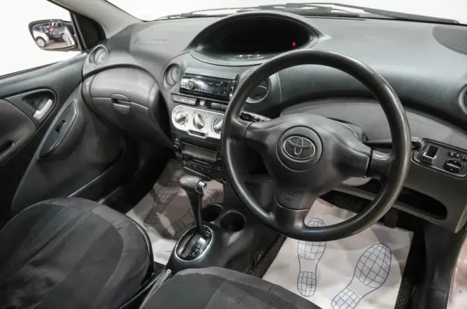 Toyota Vitz I (P10) с пробегом 2003 года, цена 259 000 рублей, 299000 км, хэтчбек, Автокод Объявления