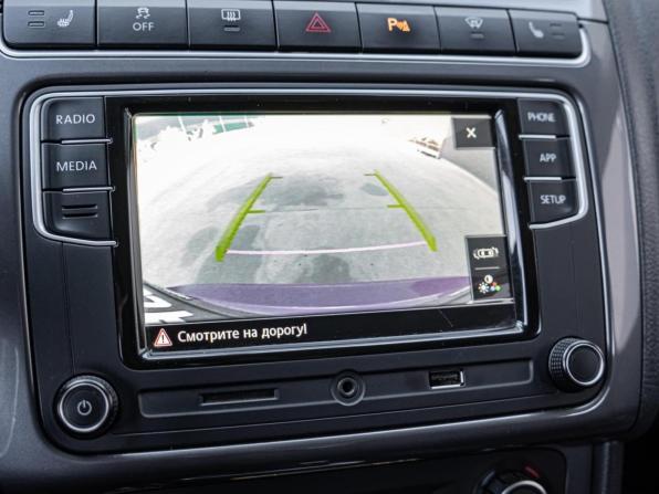 Volkswagen Polo V Рестайлинг с пробегом 2019 года, цена 1 450 000 рублей, 129039 км, седан, Автокод Объявления