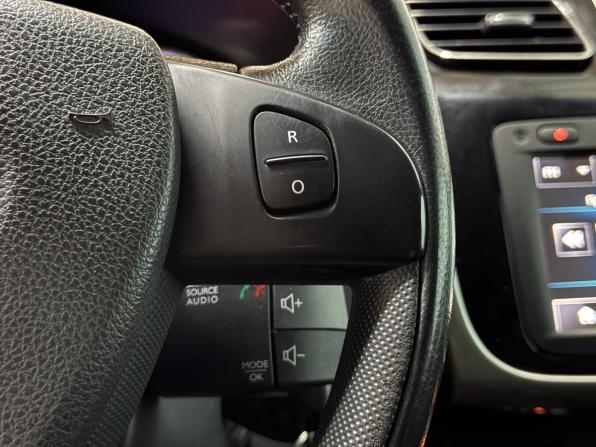 Renault Sandero II с пробегом 2014 года, цена 850 000 рублей, 103440 км, хэтчбек, Автокод Объявления
