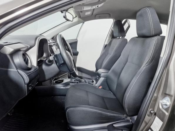 Toyota RAV4 IV (XA40) Рестайлинг с пробегом 2017 года, цена 2 469 000 рублей, 123002 км, внедорожник, Автокод Объявления