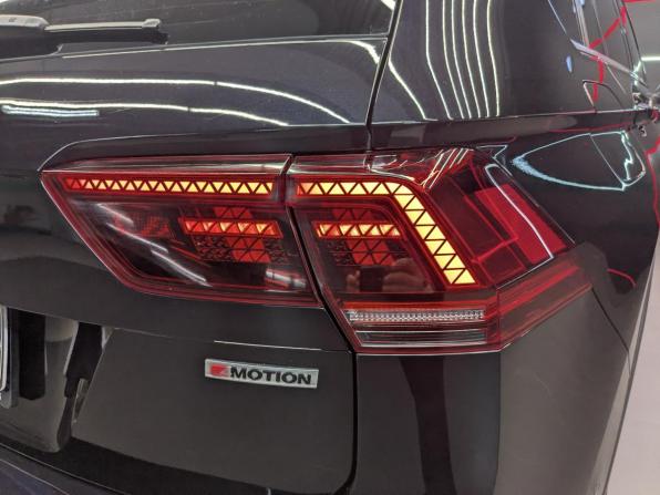 Volkswagen Tiguan II с пробегом 2018 года, цена 2 080 000 рублей, 143505 км, внедорожник, Автокод Объявления