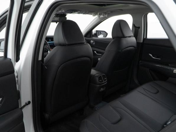 Hyundai Elantra VII (CN7) Рестайлинг с пробегом 2026 года, цена 2 797 077 рублей, 13 км, седан, Автокод Объявления