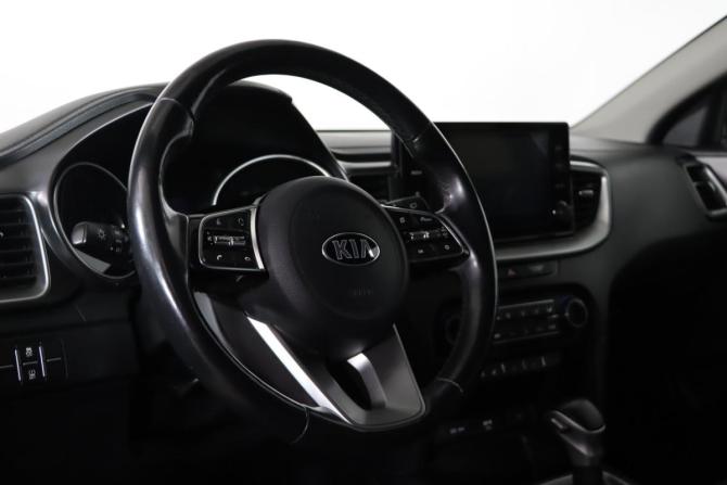 Kia Ceed III Рестайлинг с пробегом 2021 года, цена 2 149 990 рублей, 89761 км, универсал, Автокод Объявления