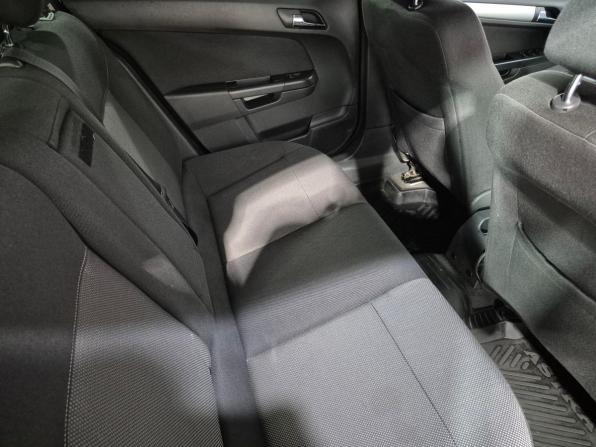 Opel Astra H Рестайлинг с пробегом 2013 года, цена 549 000 рублей, 288000 км, седан, Автокод Объявления