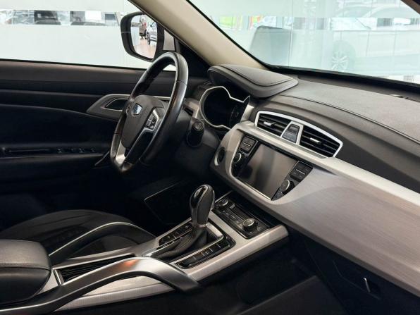 Geely Atlas I с пробегом 2018 года, цена 1 597 000 рублей, 136565 км, внедорожник, Автокод Объявления