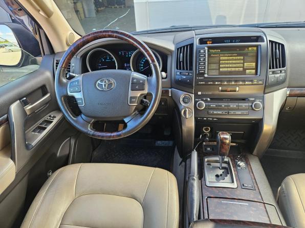 Toyota Land Cruiser 200 Series с пробегом 2011 года, цена 2 990 000 рублей, 253100 км, внедорожник, Автокод Объявления