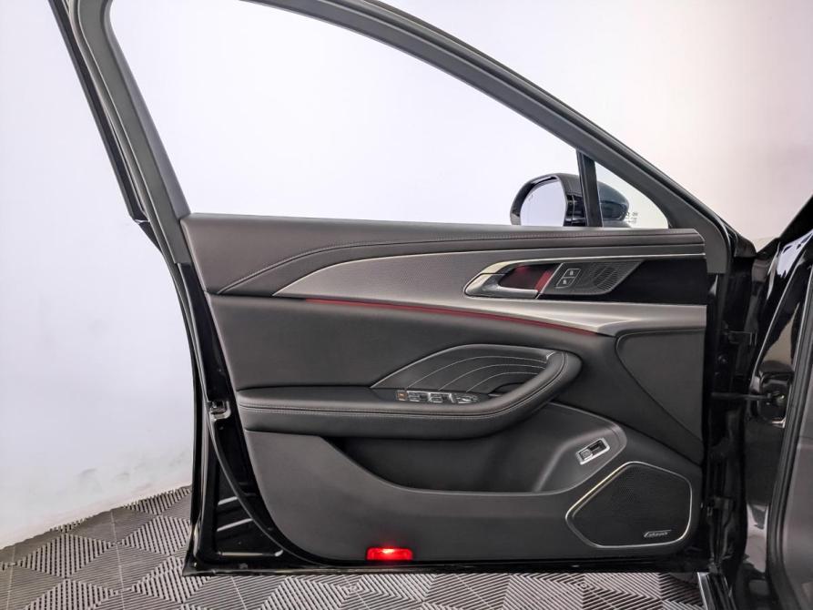 Hongqi H5 II Москва  - изображение 19