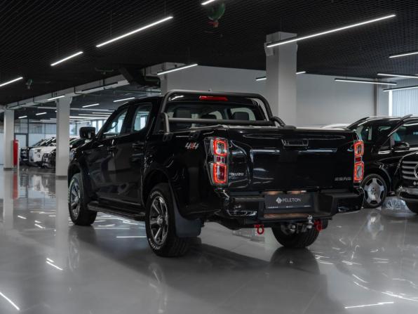 Isuzu D-Max III с пробегом 2026 года, цена 5 100 000 рублей, 288 км, пикап, Автокод Объявления