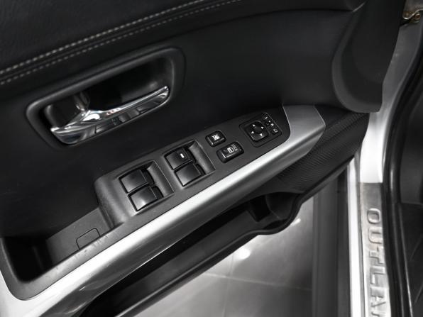 Mitsubishi Outlander II Рестайлинг с пробегом 2012 года, цена 1 050 000 рублей, 179601 км, внедорожник, Автокод Объявления
