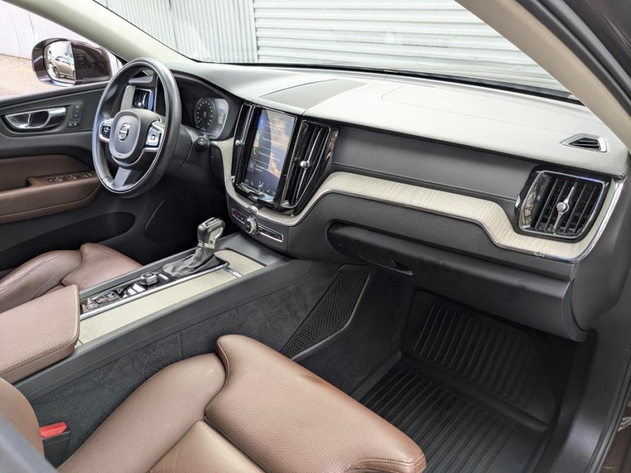 Volvo XC60 II Москва  - изображение 22