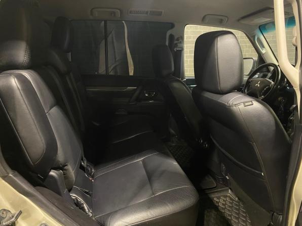 Mitsubishi Pajero IV с пробегом 2010 года, цена 1 800 000 рублей, 236957 км, внедорожник, Автокод Объявления