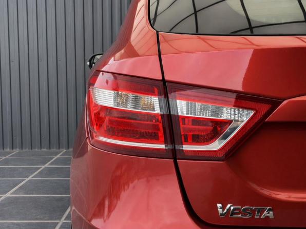 Lada (ВАЗ) Vesta I с пробегом 2019 года, цена 977 000 рублей, 78811 км, универсал, Автокод Объявления