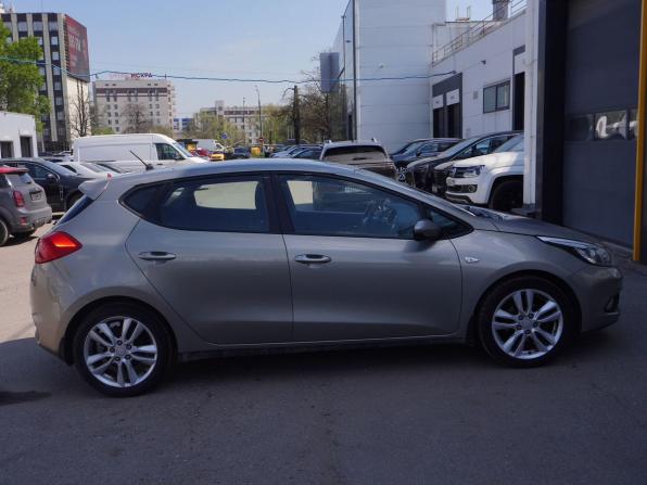 Kia Ceed II с пробегом 2012 года, цена 1 113 000 рублей, 112690 км, хэтчбек, Автокод Объявления