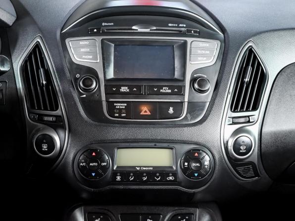 Hyundai ix35 I Рестайлинг с пробегом 2014 года, цена 1 290 000 рублей, 196084 км, внедорожник, Автокод Объявления