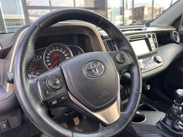 Toyota RAV4 IV (XA40) с пробегом 2013 года, цена 2 038 000 рублей, 86317 км, внедорожник, Автокод Объявления