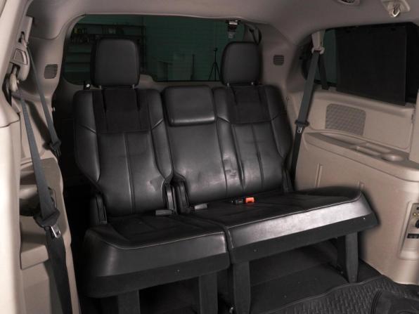 Chrysler Voyager V Рестайлинг с пробегом 2014 года, цена 1 885 000 рублей, 225167 км, минивэн, Автокод Объявления