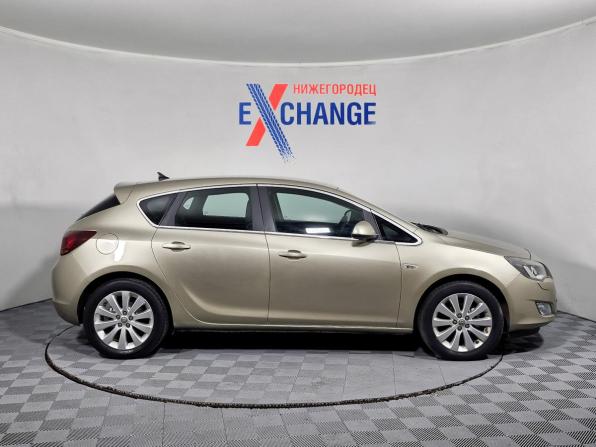 Opel Astra J с пробегом 2010 года, цена 489 000 рублей, 209717 км, хэтчбек, Автокод Объявления
