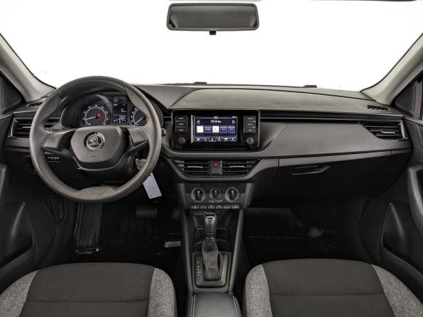 Skoda Rapid II с пробегом 2021 года, цена 1 365 000 рублей, 103790 км, лифтбек, Автокод Объявления