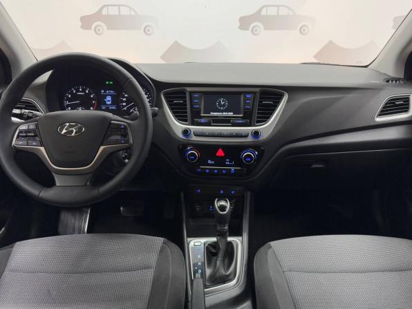 Hyundai Solaris II с пробегом 2017 года, цена 1 390 000 рублей, 82134 км, седан, Автокод Объявления