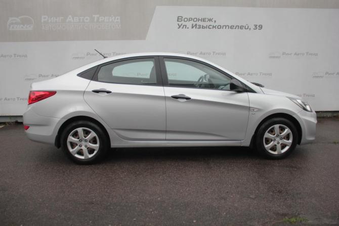 Hyundai Solaris I с пробегом 2013 года, цена 895 000 рублей, 104754 км, седан, Автокод Объявления