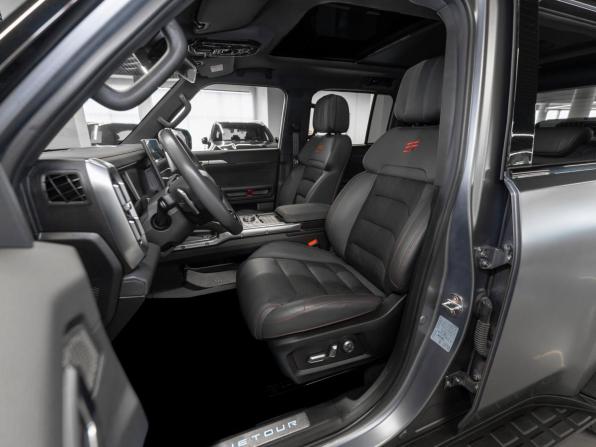 JETOUR T2 с пробегом 2024 года, цена 3 030 000 рублей, 71842 км, внедорожник, Автокод Объявления