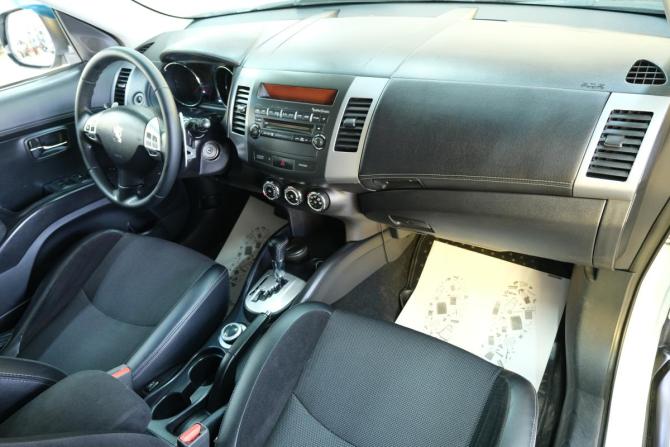 Peugeot 4007 с пробегом 2011 года, цена 1 159 000 рублей, 209560 км, внедорожник, Автокод Объявления