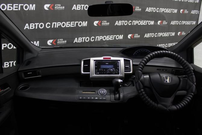 Honda Freed I с пробегом 2011 года, цена 973 000 рублей, 135000 км, компактвэн, Автокод Объявления