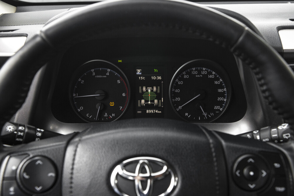 Toyota RAV4 IV (XA40) Рестайлинг Казань  - изображение 13