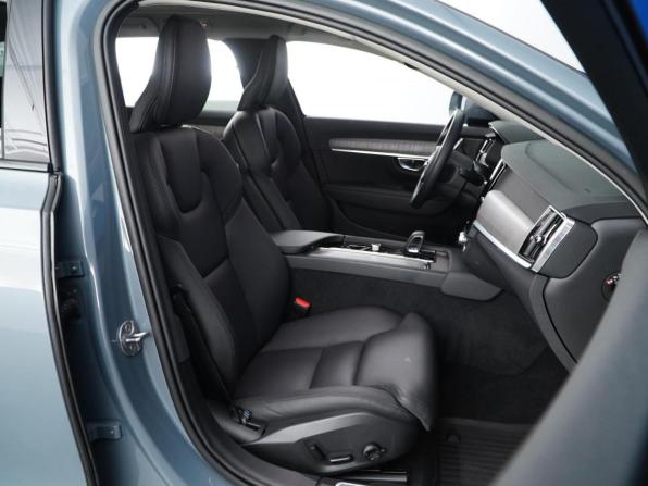 Volvo V90 Cross Country I Рестайлинг с пробегом 2022 года, цена 5 499 777 рублей, 26642 км, универсал, Автокод Объявления