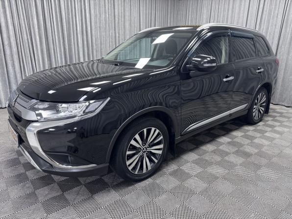 Mitsubishi Outlander III Рестайлинг 3 с пробегом 2020 года, цена 2 630 000 рублей, 95095 км, внедорожник, Автокод Объявления