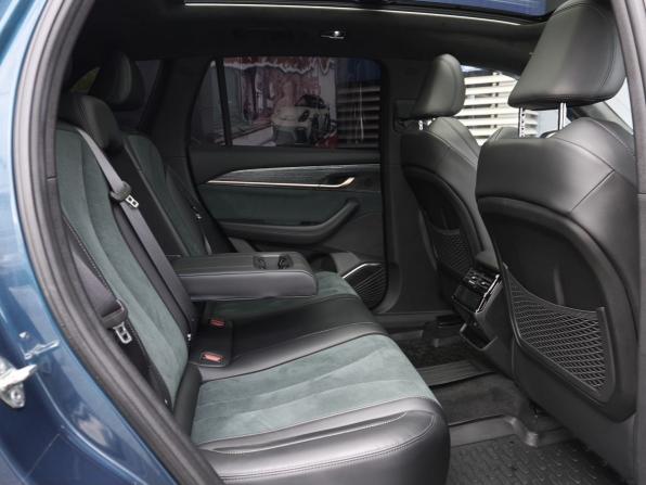 Geely Monjaro I с пробегом 2023 года, цена 3 131 400 рублей, 69889 км, внедорожник, Автокод Объявления