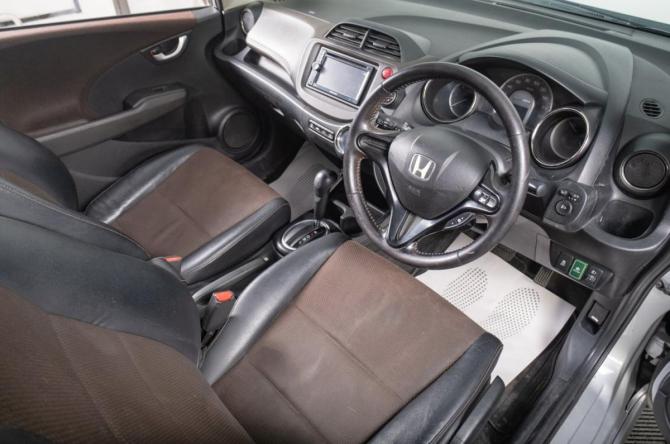 Honda Fit Shuttle I с пробегом 2012 года, цена 1 029 000 рублей, 280000 км, универсал, Автокод Объявления