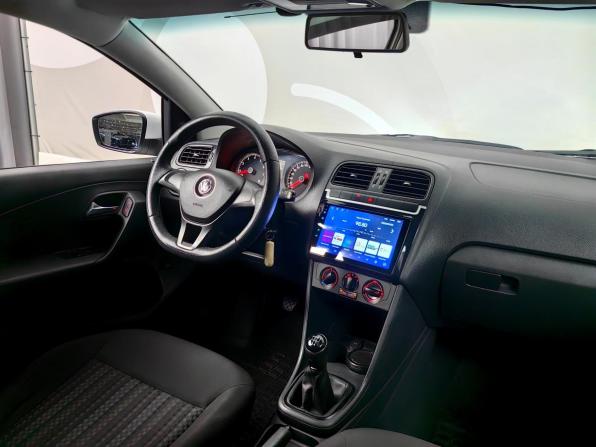 Volkswagen Polo V Рестайлинг с пробегом 2019 года, цена 875 000 рублей, 160052 км, седан, Автокод Объявления