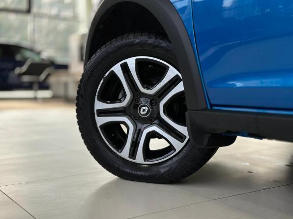 Renault Logan II Рестайлинг с пробегом 2019 года, цена 1 350 000 рублей, 99430 км, седан, Автокод Объявления