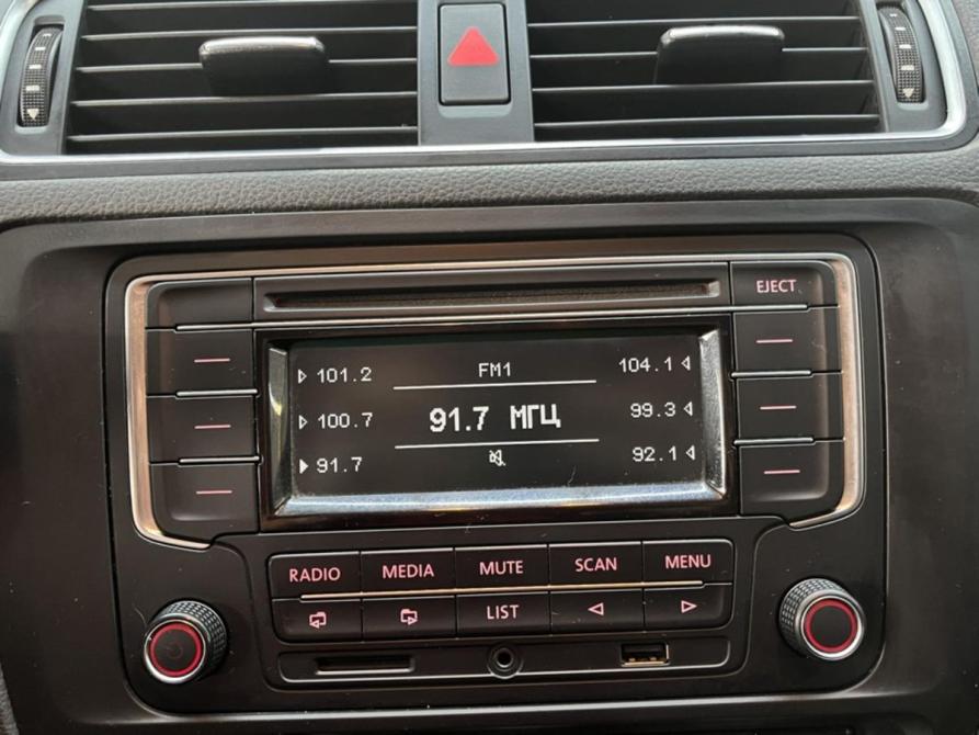 Volkswagen Jetta VI Курск  - изображение 11