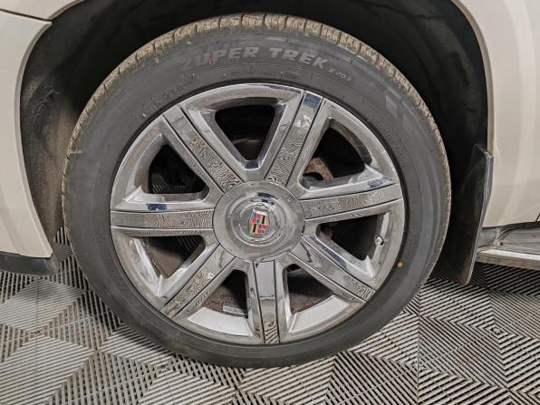 Cadillac Escalade IV с пробегом 2015 года, цена 2 500 000 рублей, 253776 км, внедорожник, Автокод Объявления