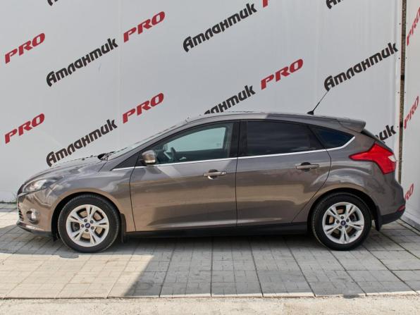 Ford Focus III с пробегом 2012 года, цена 940 000 рублей, 85039 км, хэтчбек, Автокод Объявления