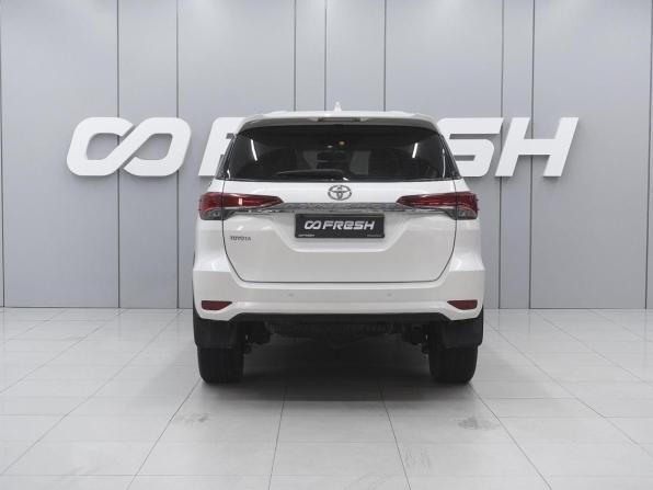Toyota Fortuner II с пробегом 2018 года, цена 3 215 000 рублей, 133471 км, внедорожник, Автокод Объявления