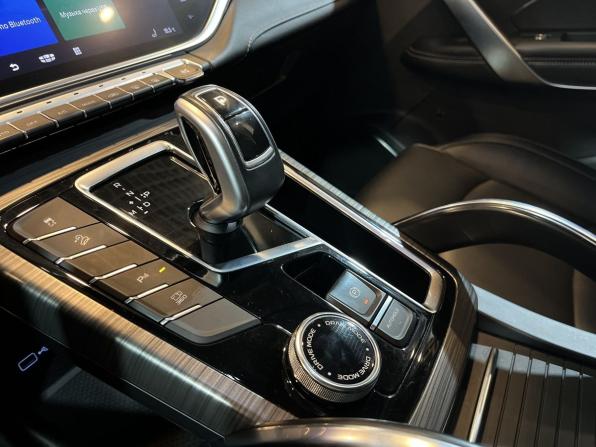 Geely Atlas Pro с пробегом 2023 года, цена 2 050 000 рублей, 47720 км, внедорожник, Автокод Объявления