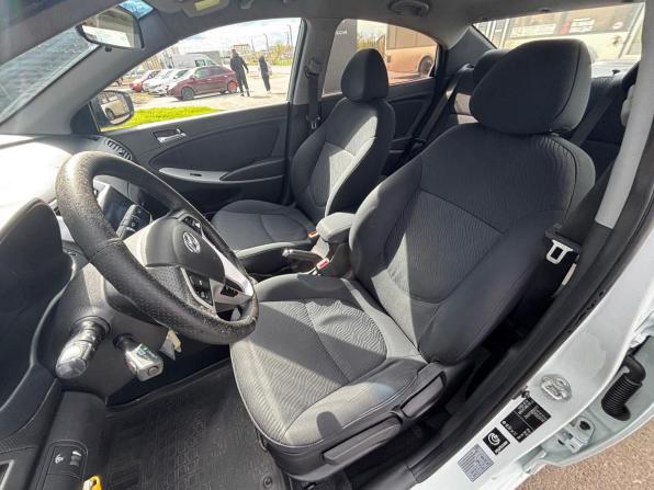 Hyundai Solaris I с пробегом 2011 года, цена 675 000 рублей, 182000 км, седан, Автокод Объявления