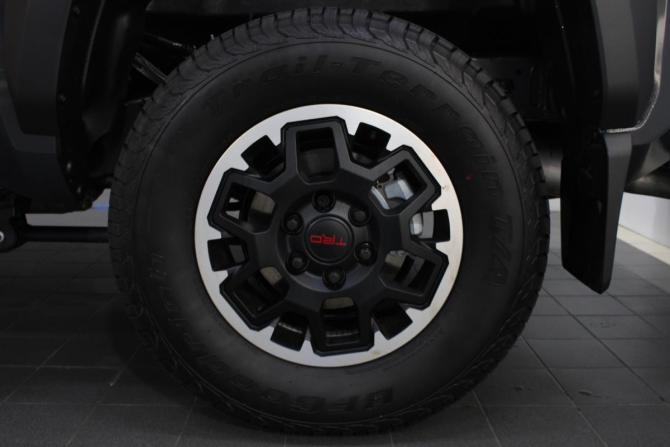 Toyota Tacoma IV с пробегом 2024 года, цена 8 990 000 рублей, 291 км, offers.body_type.unknown, Автокод Объявления