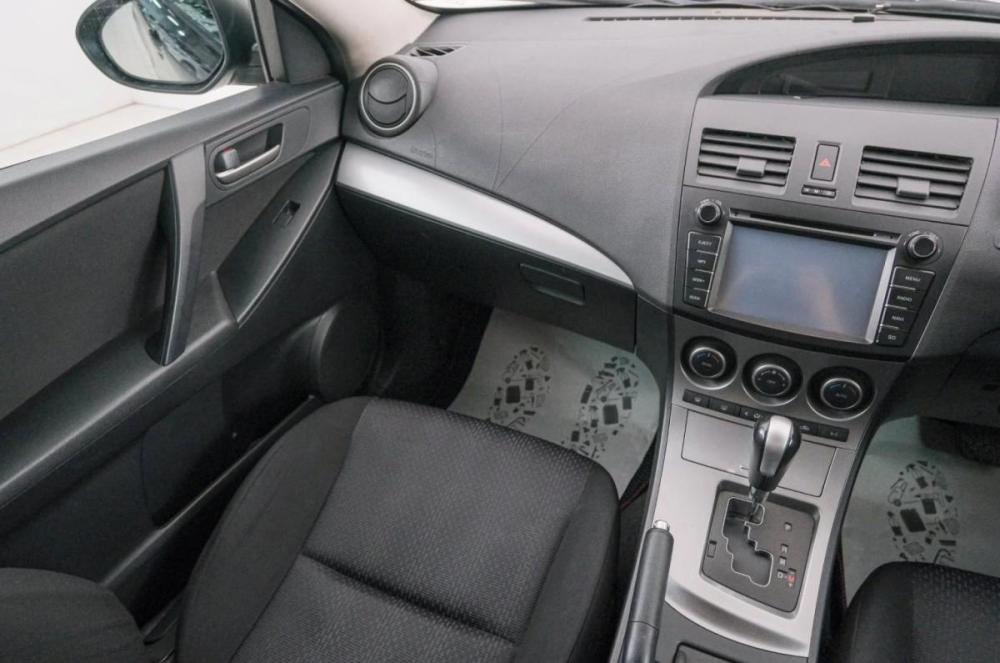 Mazda Axela II Красноярск  - изображение 12