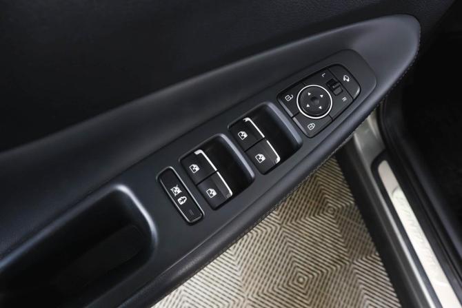 Hyundai Santa Fe IV с пробегом 2019 года, цена 2 859 000 рублей, 139383 км, внедорожник, Автокод Объявления